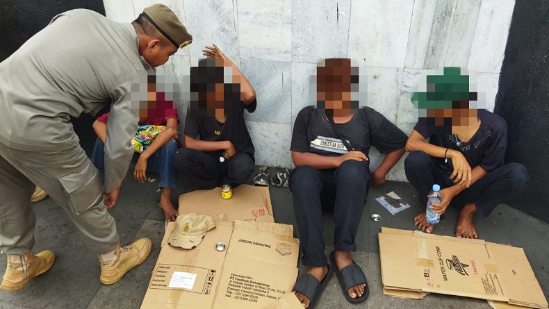 Ngelem di Tugu Kujang Bogor, 4 Anak Mabuk Tak Sadarkan Diri