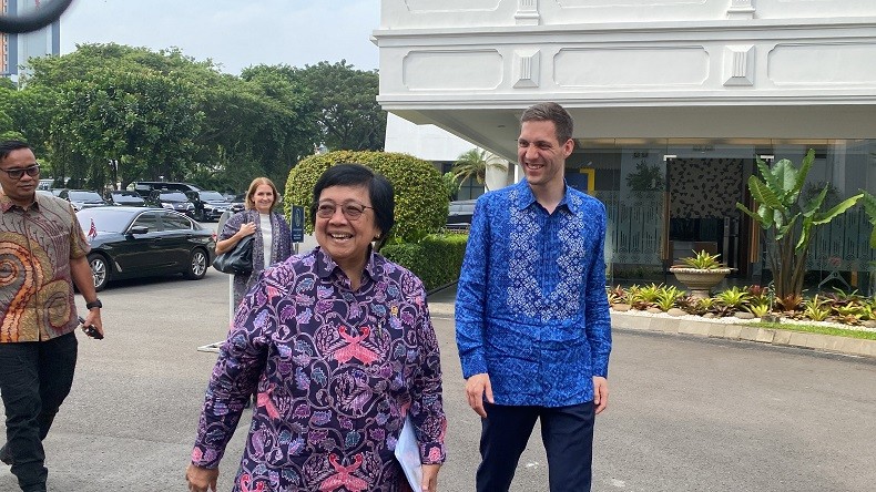 Siti Nurbaya dan Sri Mulyani Dampingi Menteri Lingkungan Norwegia Bertemu Jokowi