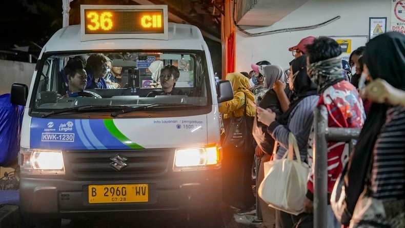 Transjakarta Uji Coba 4 Rute Mikrotrans Beroperasi 24 Jam selama 3 Bulan