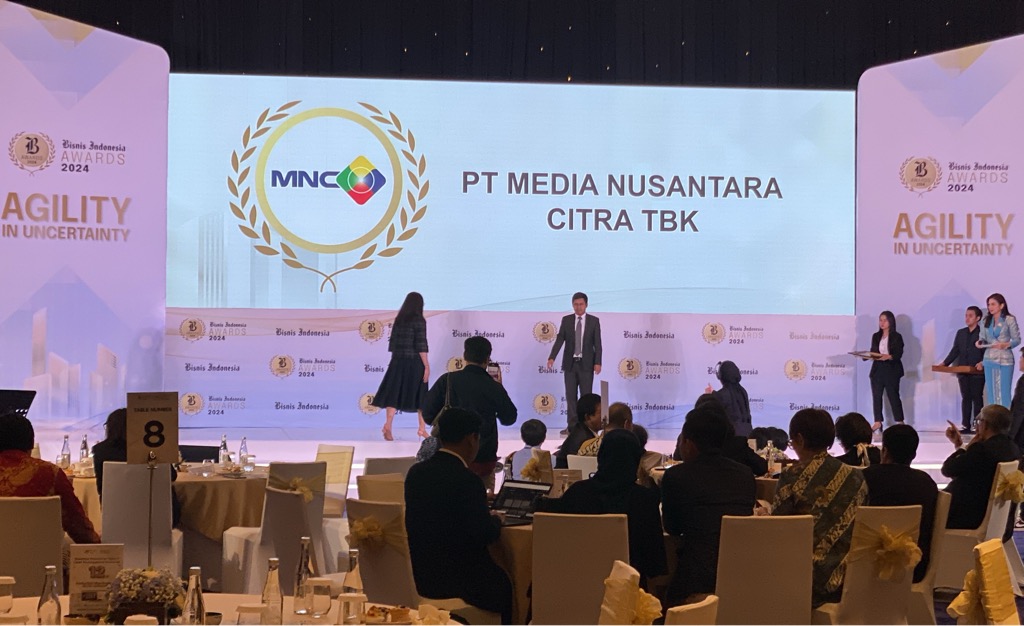 Bangga! Media Nusantara Citra Raih Penghargaan Kategori Media Hiburan dan Film dari Bisnis Indonesia Awards