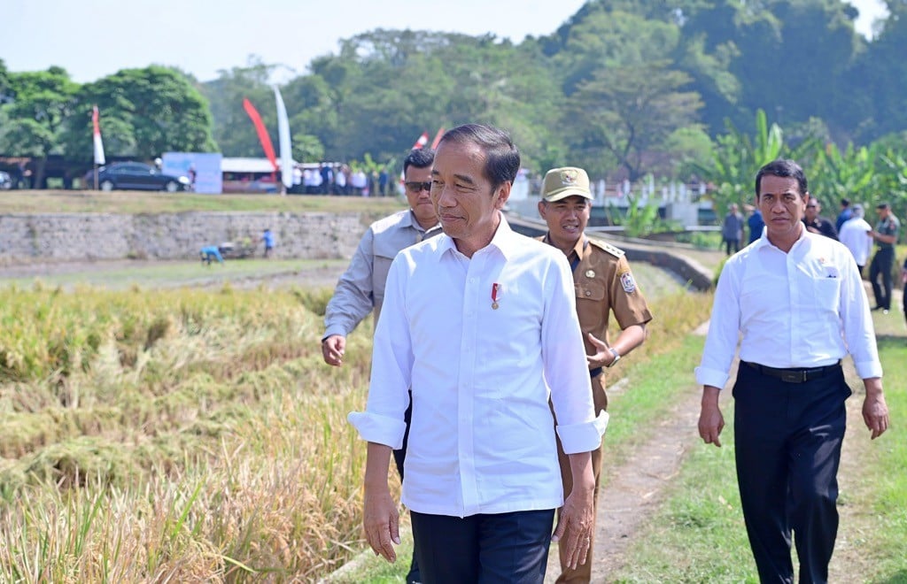 RI Diramal Bakal Kekeringan Panjang, Jokowi Geber Program Pompanisasi untuk Dorong Produksi Pertanian