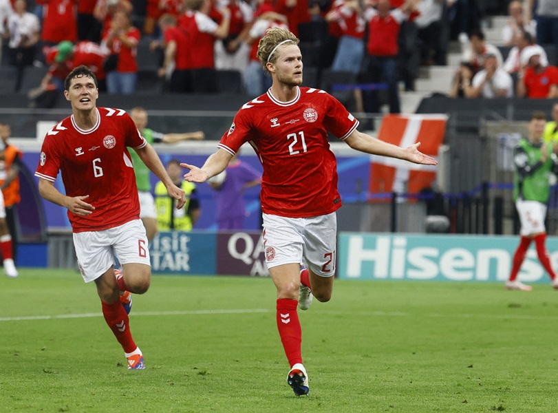 Hasil Euro 2024: Hjulmand Cetak Gol Indah, Denmark Vs Inggris Imbang di Babak Pertama