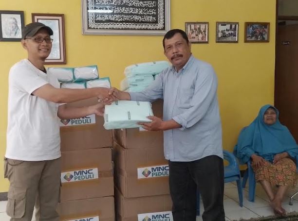 MNC Peduli Salurkan Bantuan untuk Panti Jompo di Cianjur