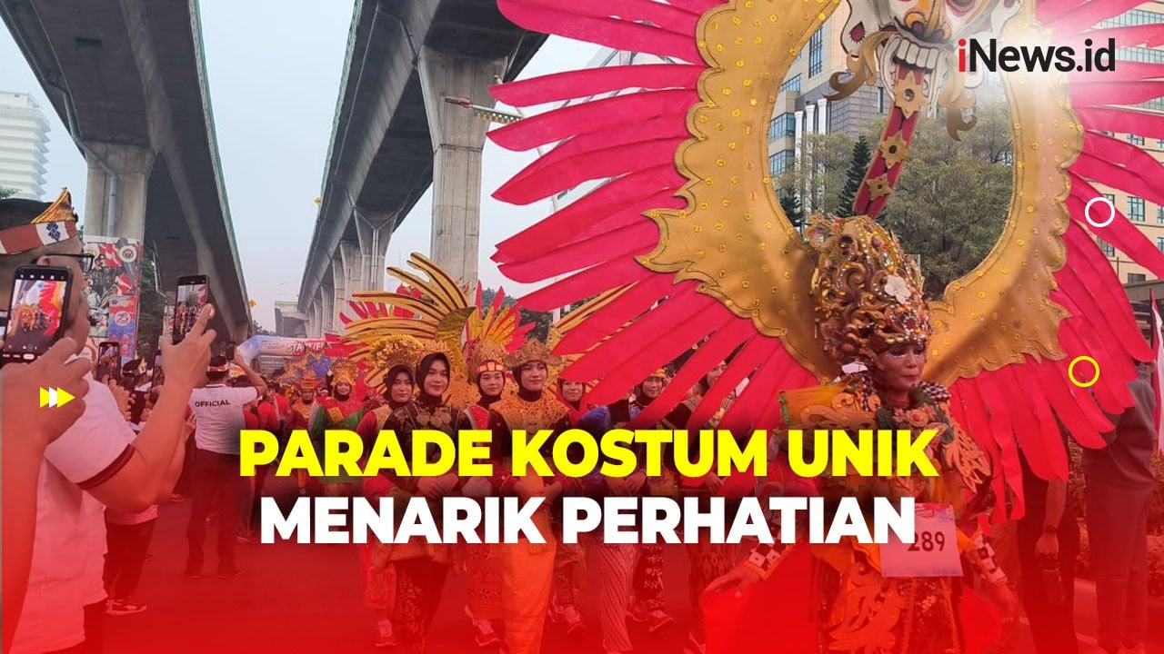 Fun Walk HUT Ke-78 Bhayangkara di Jakarta Selatan, Parade Kostum Unik Menarik Perhatian