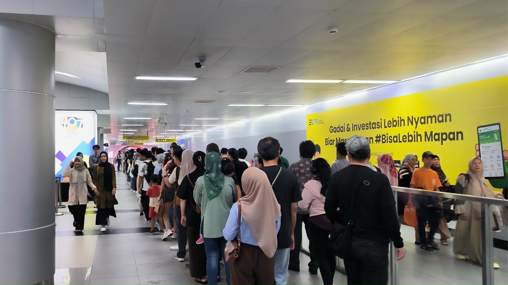 Cuma Bayar Rp1, MRT Bundaran HI Ramai Diserbu Masyarakat!