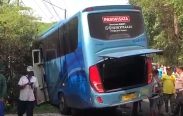 Kronologi Kecelakaan Beruntun Bus Rombongan Siswa SMP Tabrak Truk-2 Motor di Mojokerto