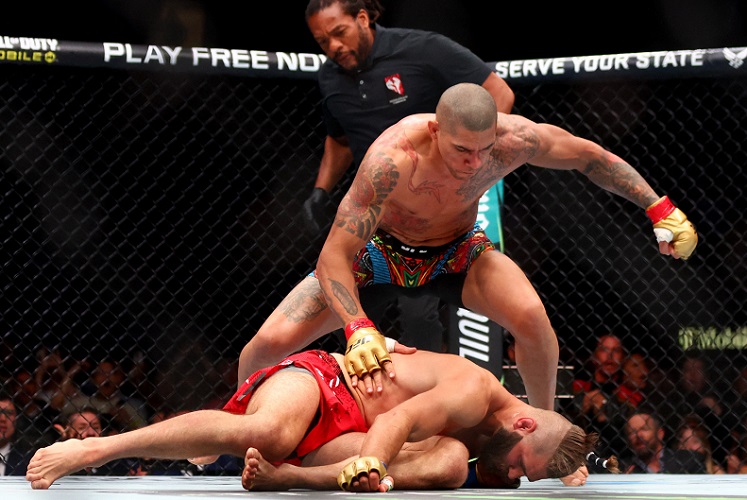 Hasil UFC 303: Alex Pereira Pertahankan Gelar Kelas Berat Ringan usai Hajar Jiri Prochazka