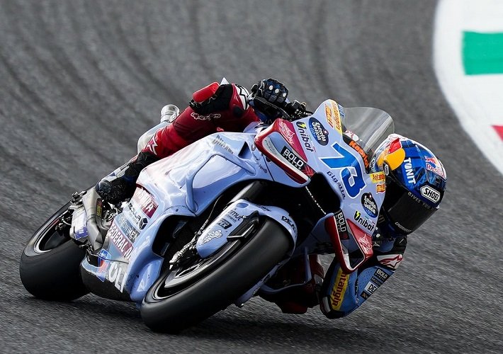 Alex Marquez Resmi Bertahan di Gresini Ducati hingga 2026, Ambil Jalan Berbeda dengan sang Kakak