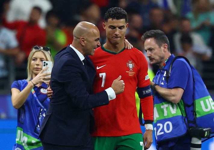 Tangis Cristiano Ronaldo Berubah Tawa, Pelatih Portugal: Dia Beri Kita Pelajaran!