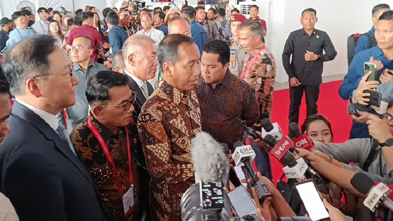 Jokowi Respons Peretasan PDNS 2: Back up Semua Data Nasional Kita