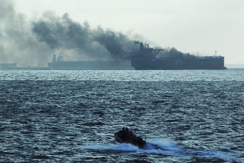 Kapal Tanker Minyak Terbakar di Perairan Malaysia, 1 Kru WNI Tewas 3 Luka