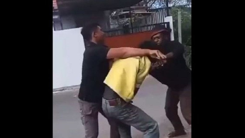 Viral Driver Ojol Baku Pukul dengan Customer Tidak Mau Bayar di Jimbaran Bali