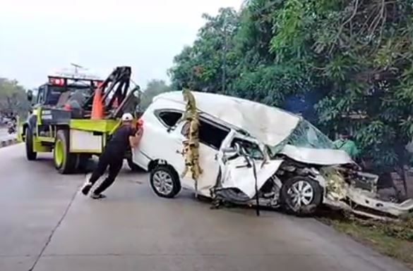 Kecelakaan Maut Truk Tabrak Daihatsu Sigra di Pantura Subang, 1 Tewas Terjepit