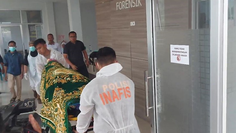 Gorontalo Geger, Mayat Pria dengan Kaki-Tangan Terikat Ditemukan di Tepi Pantai
