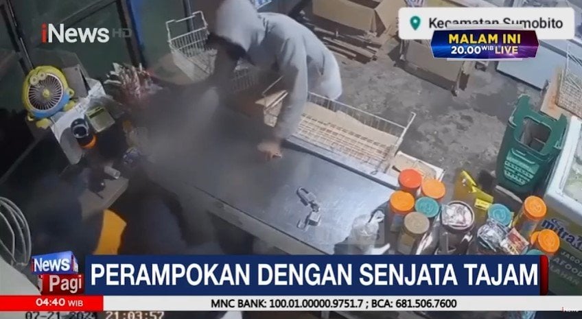 Viral Aksi Perampokan di Jombang Terekam CCTV, Pelaku Bawa Jutaan Rupiah