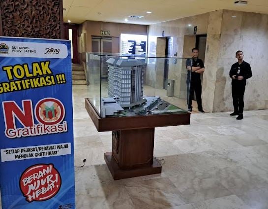 Kumpulkan Bukti Korupsi di Pemkot Semarang, KPK Geledah Gedung DPRD Jateng