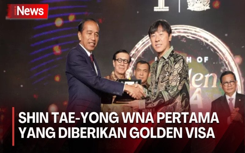 Resmi Diluncurkan, Presiden Jokowi Berikan Golden Visa Pertama kepada Shin Tae-yong 