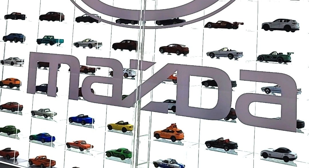 Unik, Mazda Tampilkan 1.440 Diecast di GIIAS 2024