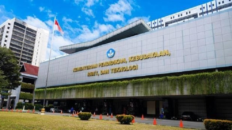 Kejagung Geledah Apartemen 2 Stafsus Eks Mendikbudristek terkait Korupsi Laptop