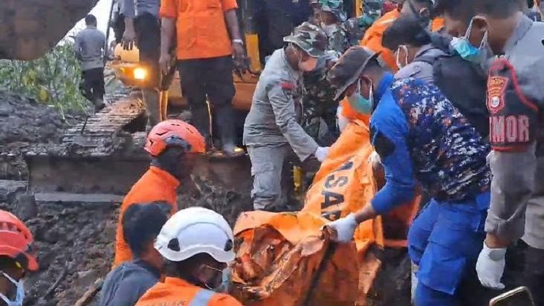 Banjir Bandang Ternate Tewaskan 19 Orang, Korban Terakhir Ditemukan di Hutan Mangrove