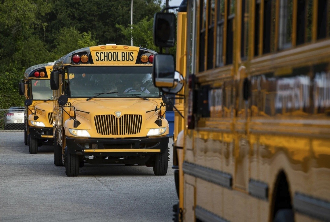 Horor! Bus Sekolah Tabrak Kerumunan Anak, 11 Orang Tewas