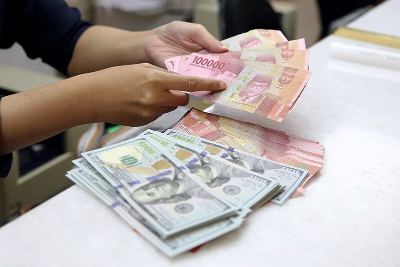 Rupiah Hari Ini Ditutup Menguat 18,5 Poin ke Rp15.187 per Dolar AS