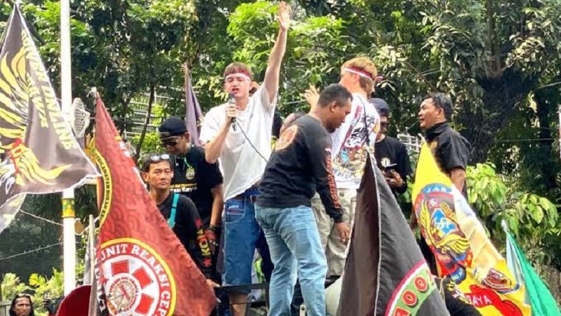 2 Warga Inggris Dideportasi gegara Ikut Demo Ojol di Jakarta