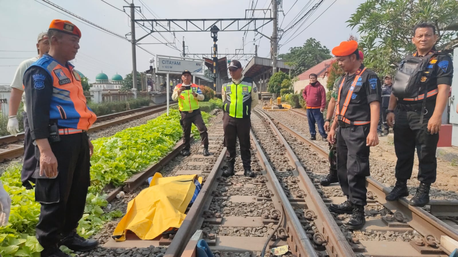 Kronologi Pemotor Tertabrak dan Terseret KRL hingga Tewas di Citayam Depok