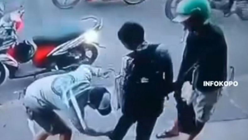 Viral Aksi Copet di Kopo Bandung Terekam CCTV, Ambil HP Siswa SMP Tanpa Disadari Korban