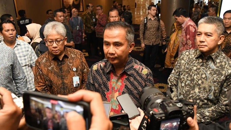 Jokowi Perpanjang Masa Jabatan Pj Gubernur Jabar Bey Machmudin hingga Februari 2025