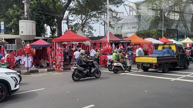 Timnas Indonesia vs Australia, Pedagang Aksesoris di GBK Kebanjiran Rezeki