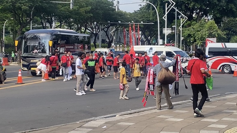 Suasana GBK jelang Timnas Indonesia vs Australia, Suporter Berdatangan