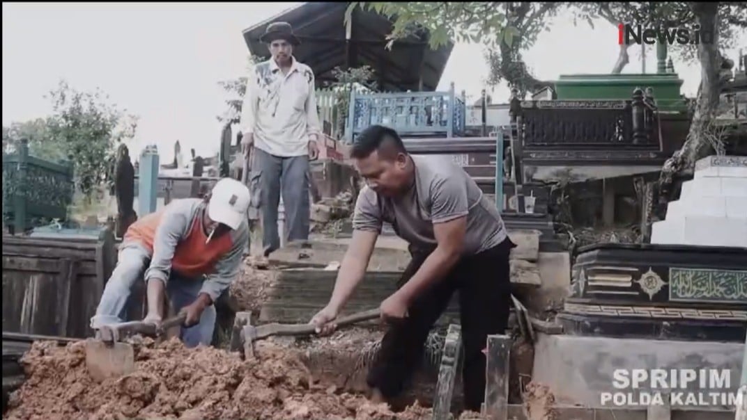 Ditemui Kapolri, Personel Polisi yang Jadi Penggali Kubur Alasannya untuk Cari Bekal Mati