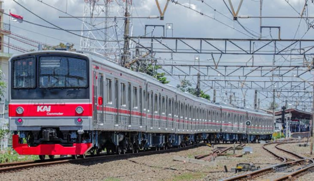 KAI Commuter Tambah Perjalanan KRL di Akhir Pekan jelang Pelantikan Presiden-Wapres