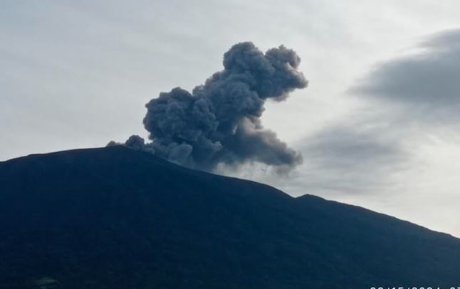 Gunung Marapi Meletus Lagi Hari Ini, Muntahkan Abu Vulkanik Setinggi 400 Meter