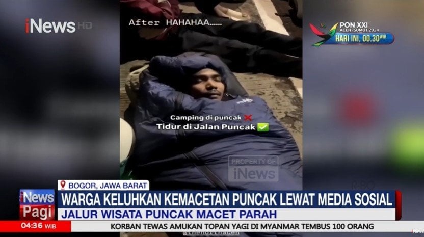 Jalur Wisata Puncak Macet Parah, Warga Terpaksa Tidur di Jalan 