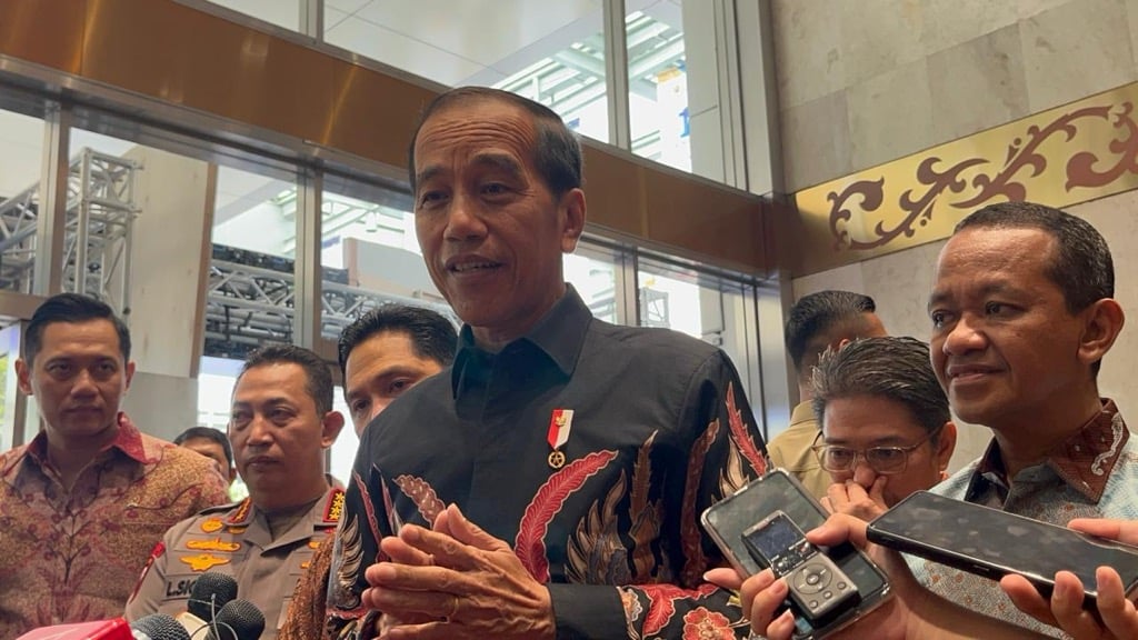 Jokowi Buka Peluang Lantik Seskab Baru Pengganti Pramono Anung