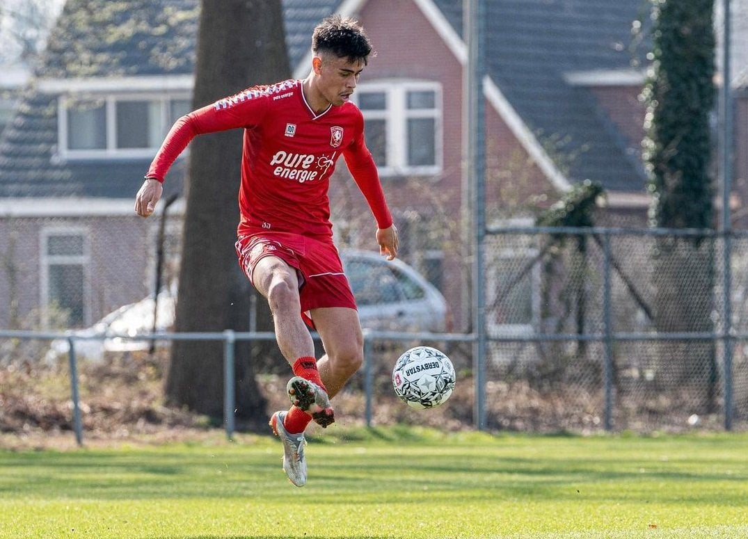 Jamu Lazio, FC Twente Butuhkan Pengalaman Mees Hilgers