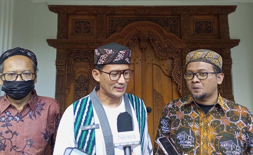 Jalur Puncak Bogor Langganan Macet, Sandiaga Uno Siapkan Alternatif Infrastruktur   