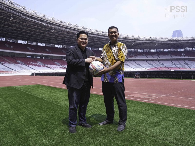 PSSI Terima Bola Bertanda Tangan Paus Fransiskus, Jadi Simbol Harapan Sepak Bola Indonesia