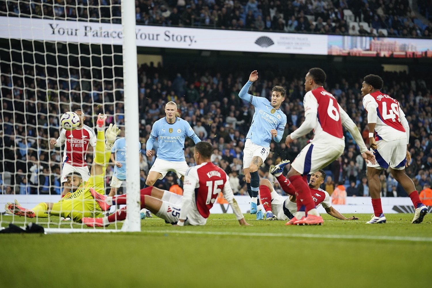 Hasil Liga Inggris: Man City Susah Payah Imbangi 10 Pemain Arsenal