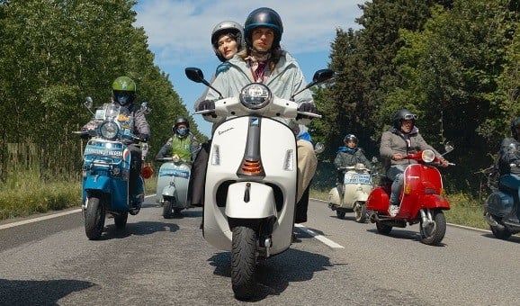 5 Alasan Vespa Klasik Lebih Menarik, meski Tua Terlihat Kece dan Bikin Banyak Saudara