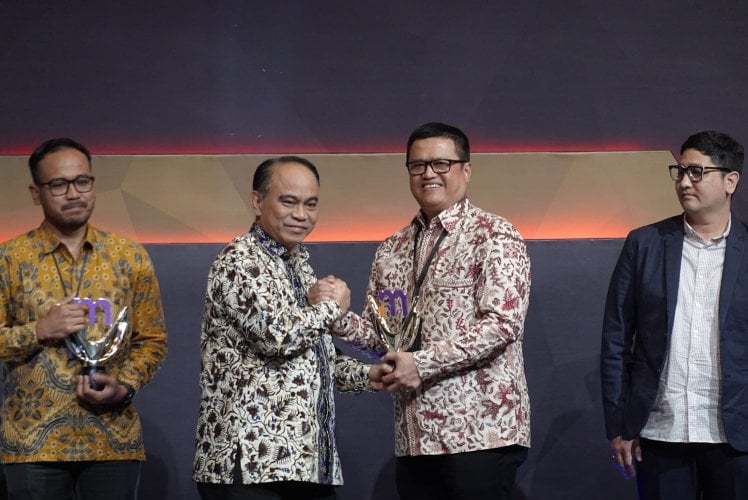 Dukung Pembangunan Ekonomi, PNM Borong Dua Penghargaan Merdeka Award 2024