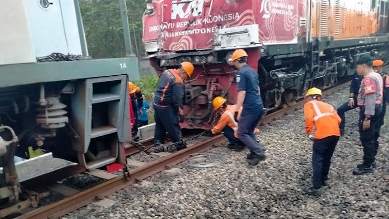 Truk Terobos Palang Pintu Tertabrak Kereta Api di Bantul, KAI Akan Tempuh Proses Hukum