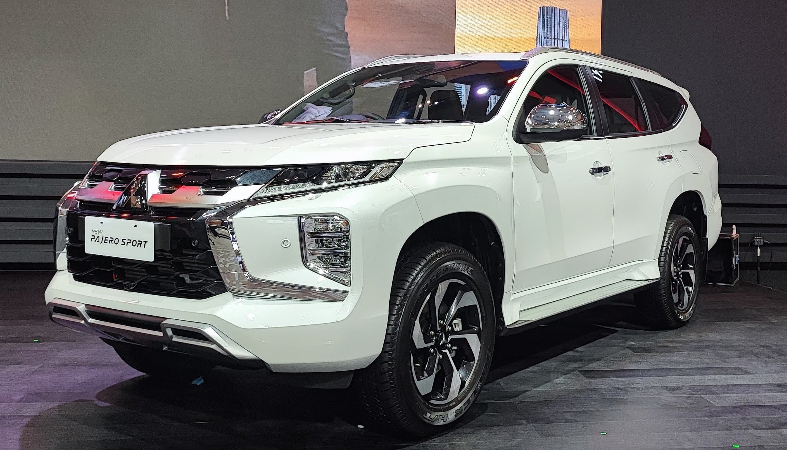 Polusi Udara Tinggi, Mitsubishi Benamkan Teknologi NanoeX pada Pajero Sport