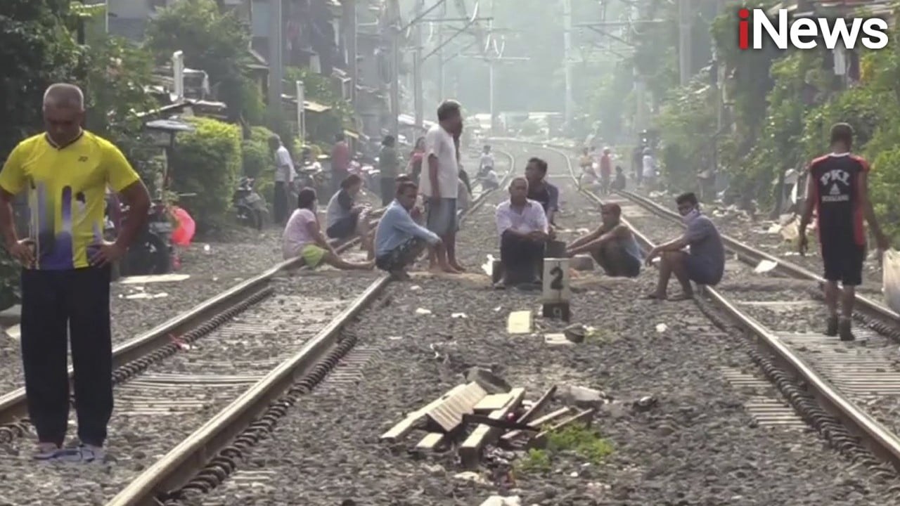 Ramadhan 2025, KAI Minta Warga Tidak Ngabuburit di Jalur Kereta Api