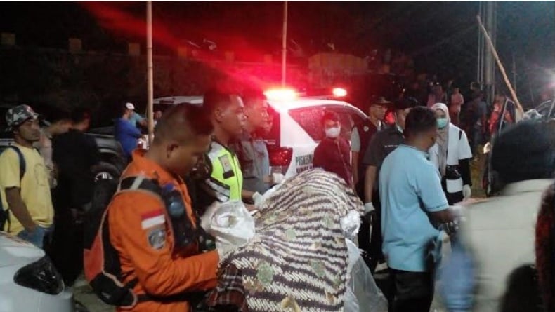 Korban Tewas Longsor Tambang Emas di Solok Jadi 12 Orang, 2 Penambang Masih Dicari