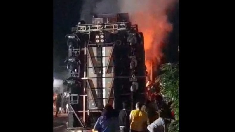 Genset Sound System untuk Karnaval di Pasuruan Terbakar, Api Berkobar Warga Panik