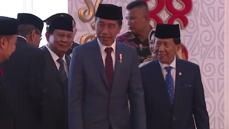 Jokowi Tiba di Kompleks Parlemen Hadiri Pelantikan Anggota DPR, DPD dan MPR