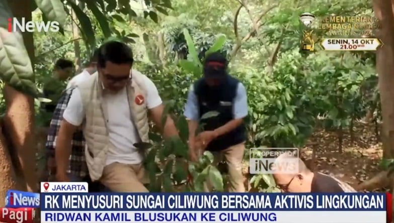 RK Blusukan di Bantaran Kali Ciliwung, Dengar Curhatan Warga hingga Tanam Pohon